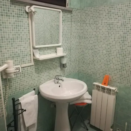 Raggio Di Sole לינה וארוחת בוקר 3*