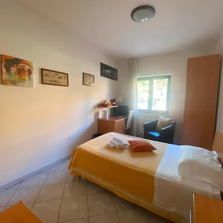 Raggio Di Sole Bed & Breakfast 3*
