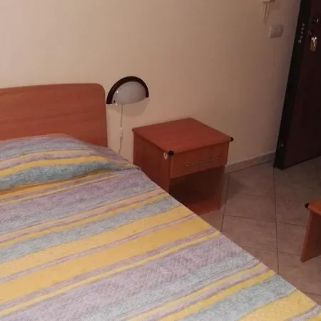 לינה וארוחת בוקר Raggio Di Sole 3*